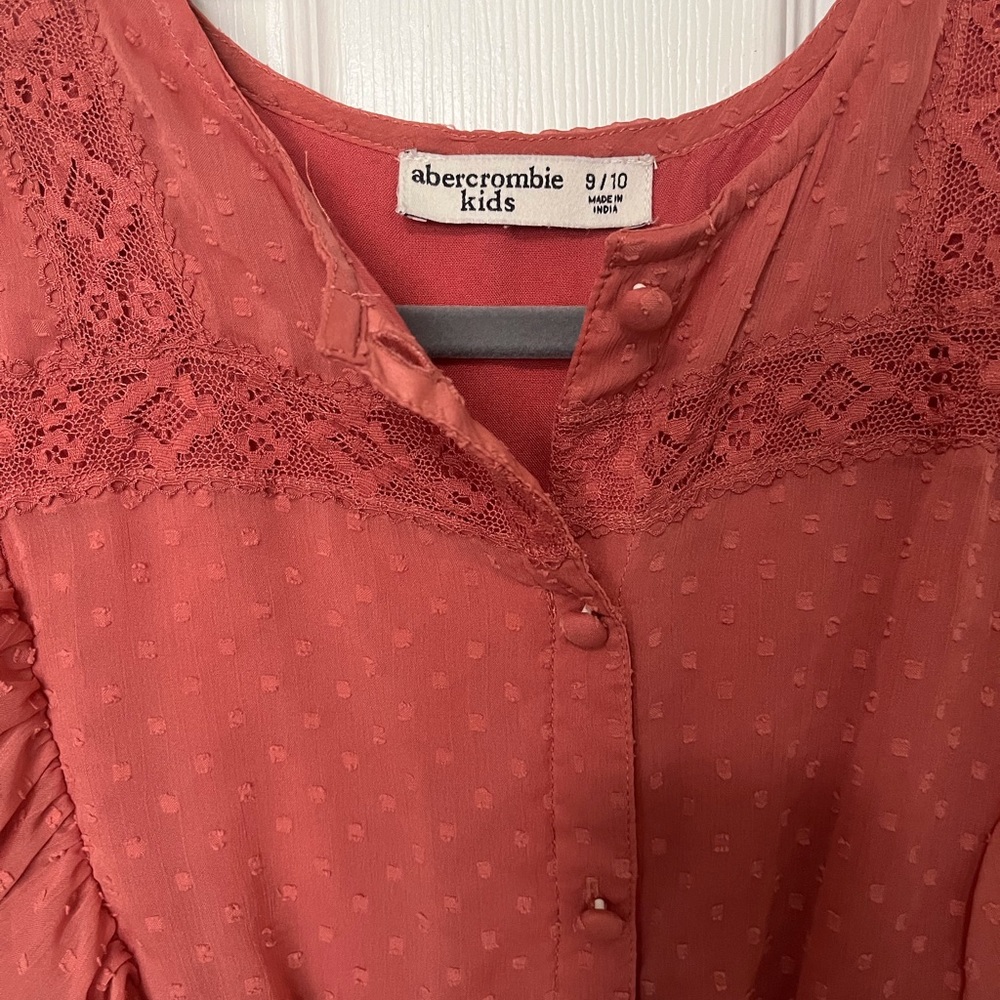Abercrombie kids 9/10 maroon dress with buttons/sleeveless ruffles